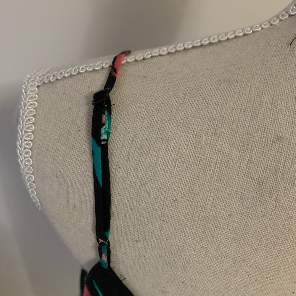 Calvin Klein Floral Career Tank Camisole - Picture 5 of 6